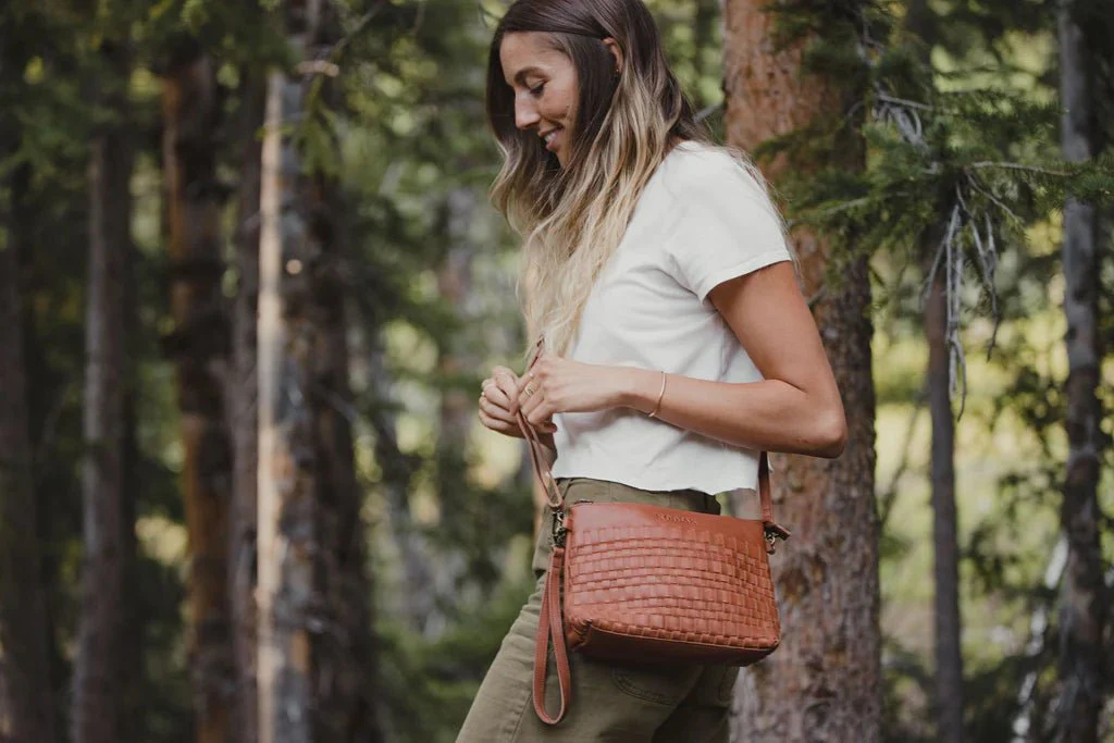 Cross Body Koyuk Purse - Image 3