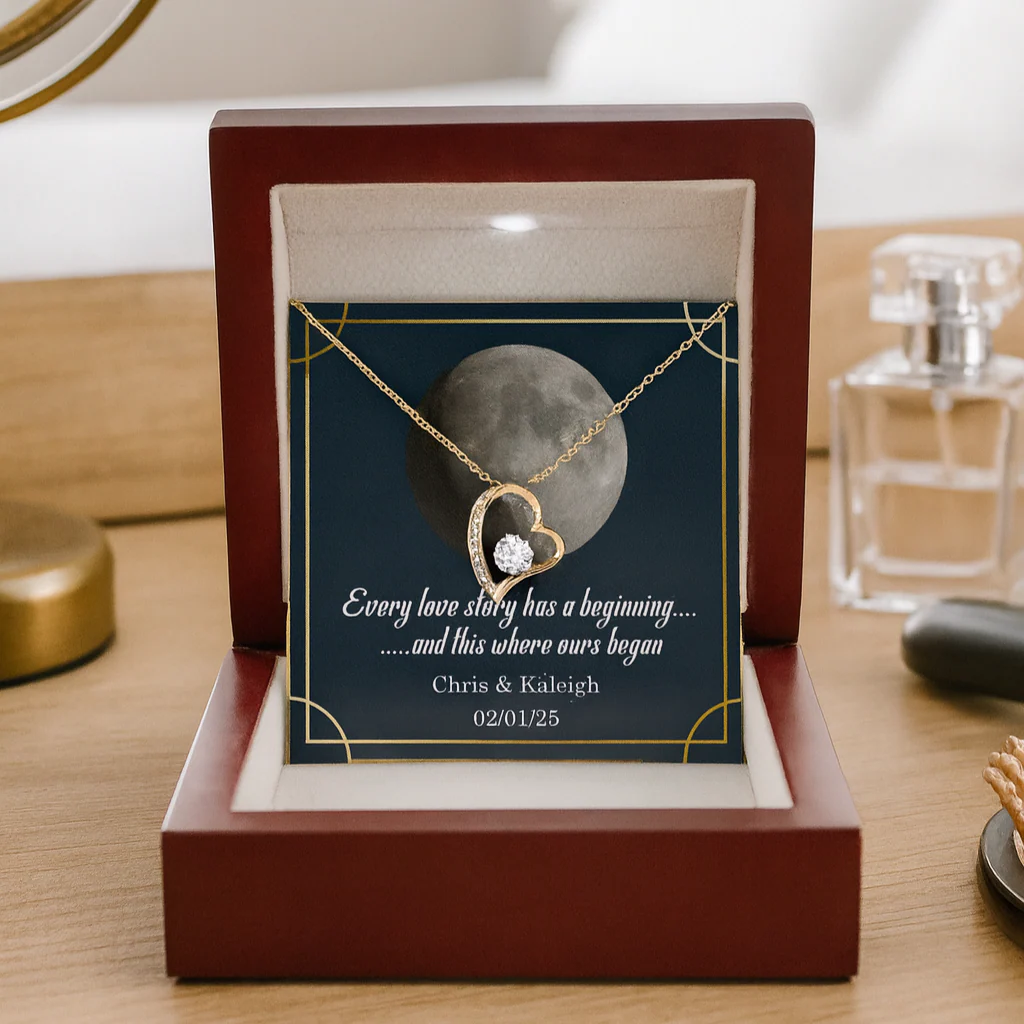 Love Under The Moon Necklace - Image 7