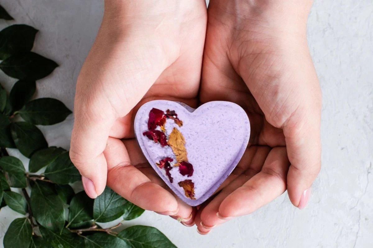 Personalized Heart Shaped Shower Steamers Package - Image 4